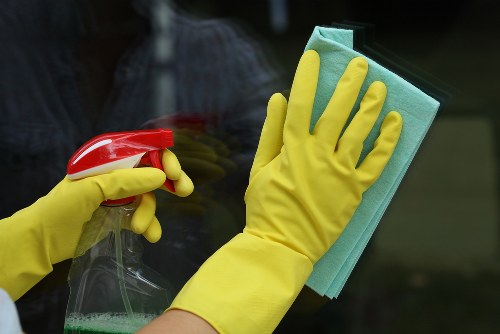Professional move out cleaning in a SW4 flat kitchen