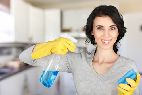 Thorough cleaning for a SW4 apartment ready for new occupants